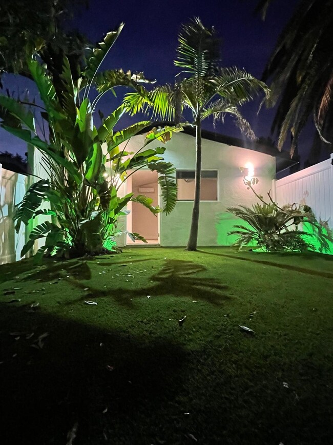 Building Photo - 22949 Valerio St
