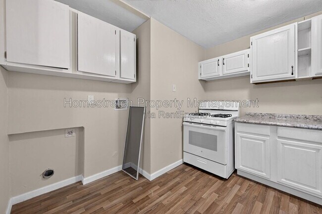 Building Photo - 6 Amelia Dr