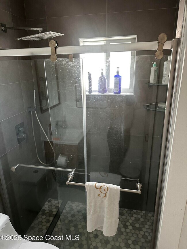 Building Photo - 201 Ocean Park Ln