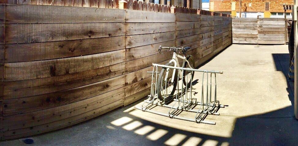 Building Photo - 850 6th Ave