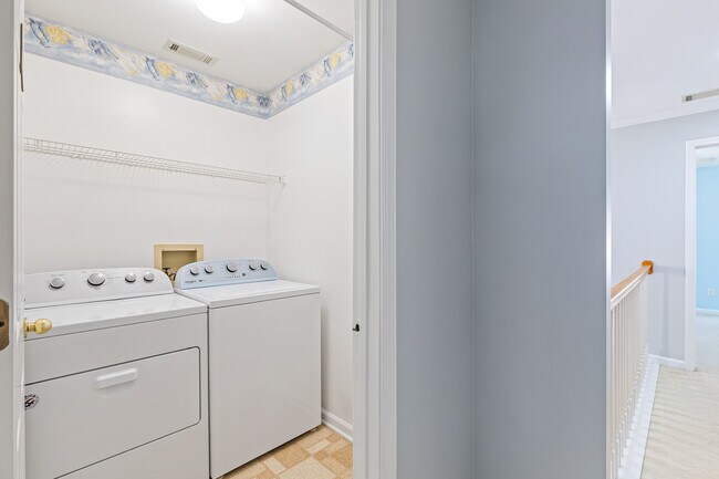 Building Photo - 1940 Bentbrooke Trail