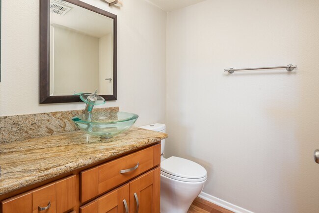 Building Photo - 4015 Camino Lindo