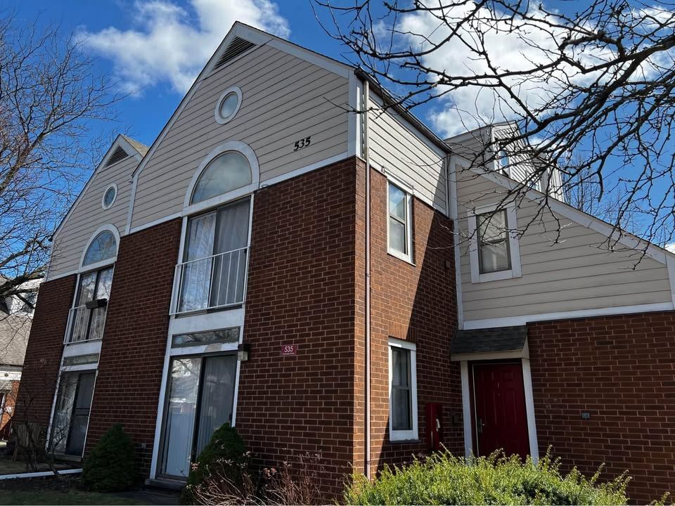 Building Photo - 535 D'onofrio Dr