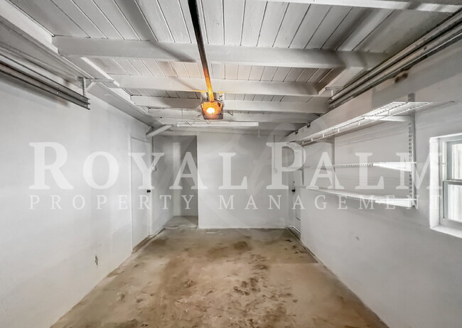 Building Photo - 1918 Grace Ave