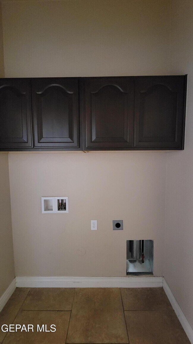 Building Photo - 11512 Porfirio Payan Dr