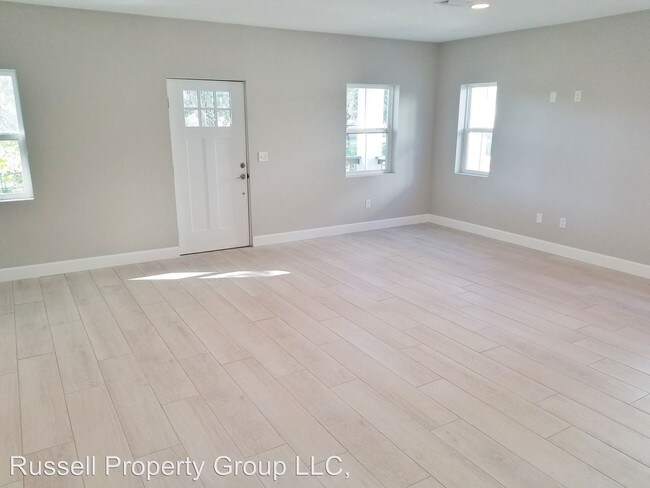 Building Photo - 4 br, 2.5 bath House - 227 46th Ave N