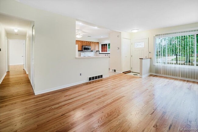 Building Photo - 11809 Meteor Dr