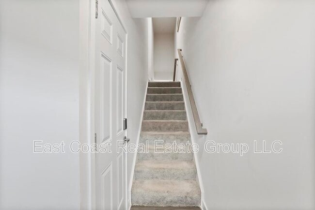 Building Photo - 1716 Atlas Dr