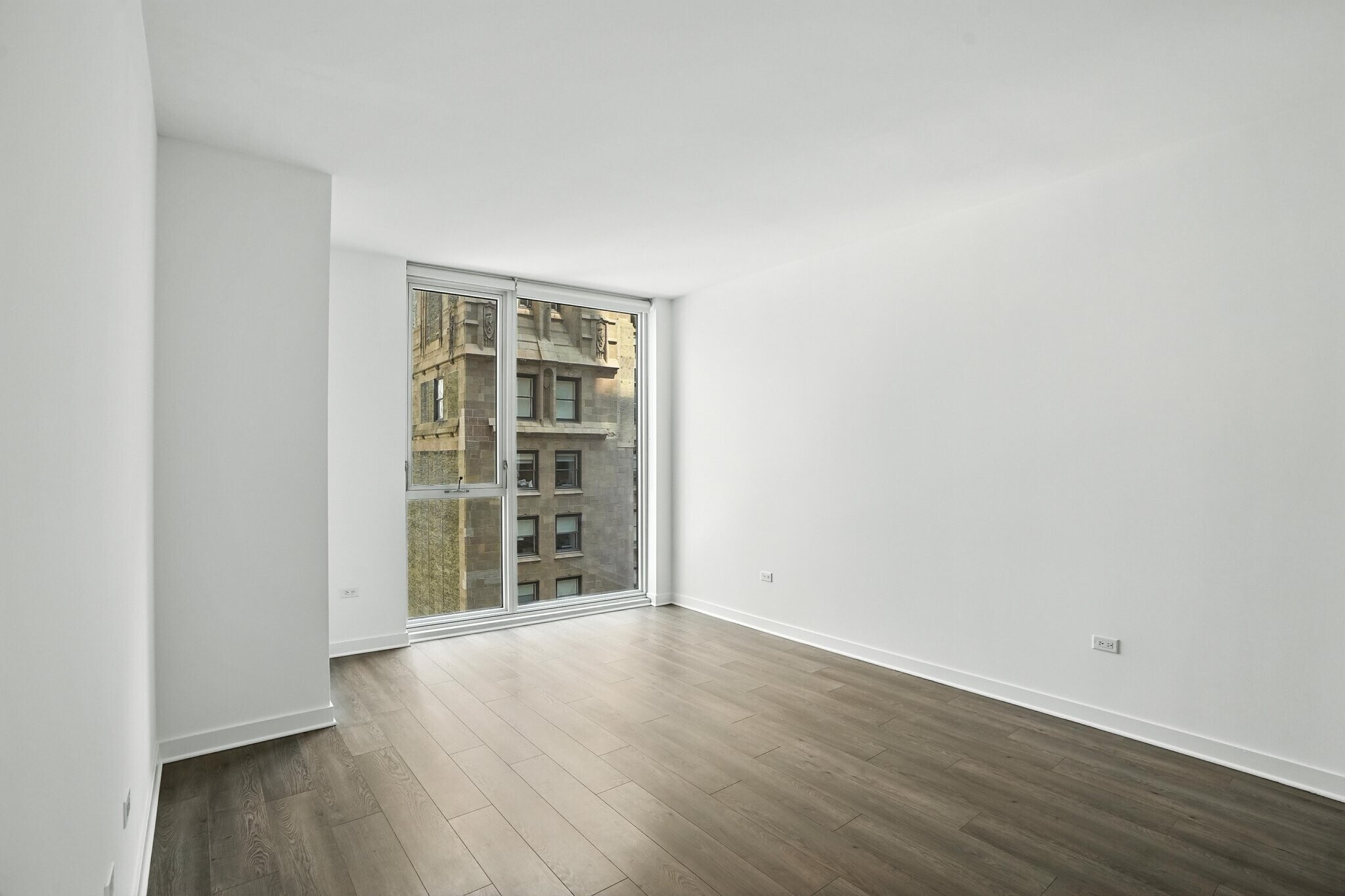 Building Photo - 24 W Randolph St