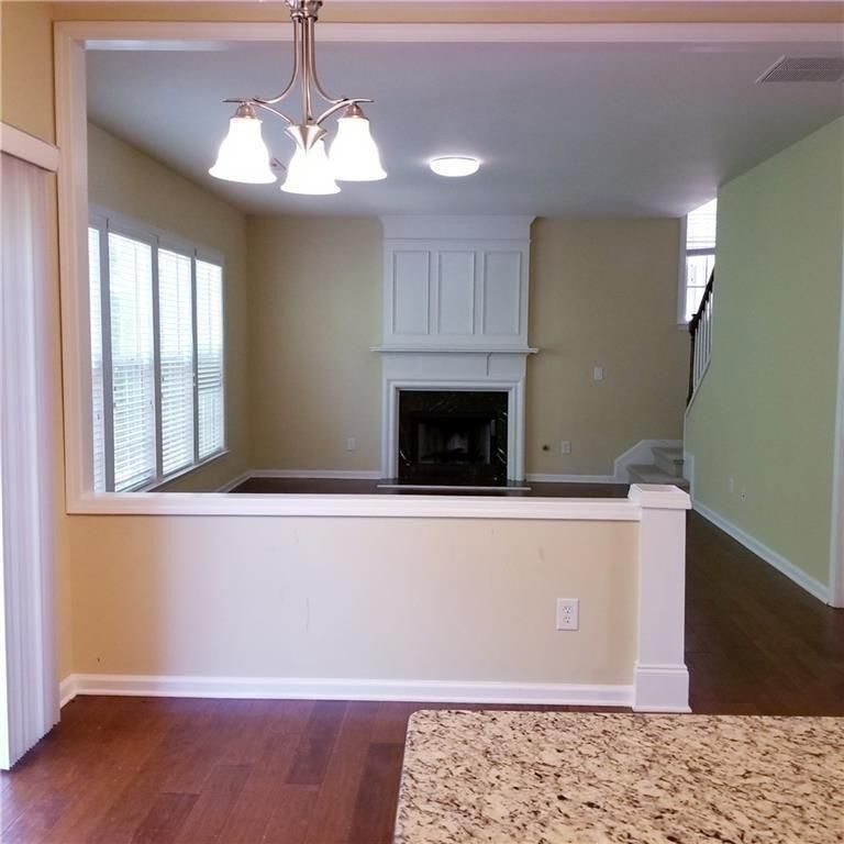 Building Photo - 3363 Stoneham Dr NW
