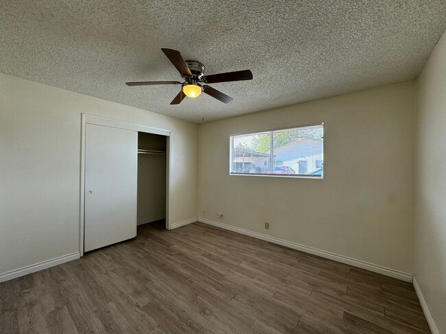 Building Photo - 2501 Bea Ct