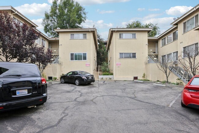 Building Photo - 2245 W 26th Pl