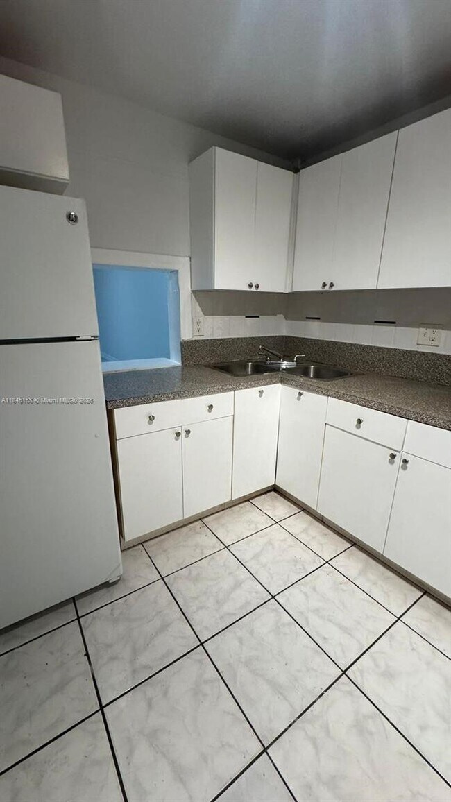 Building Photo - 1700 NW 58th Terrace