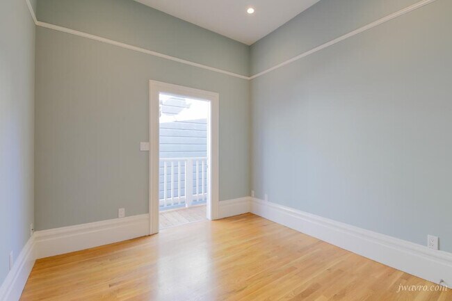 Building Photo - 2614 California St