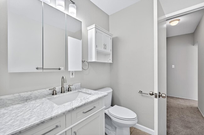 Building Photo - 4913 Premiere Ave