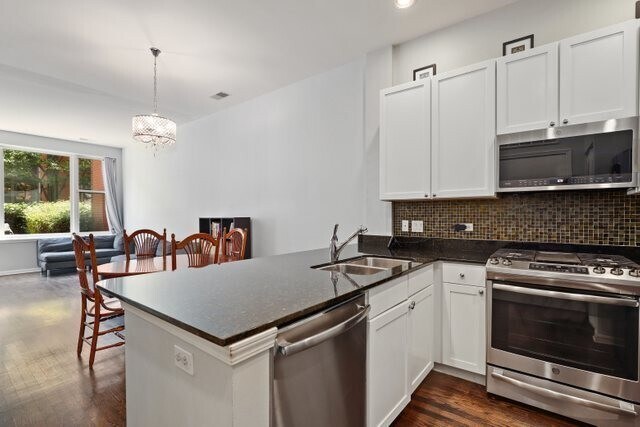 Building Photo - 940 N Crosby St