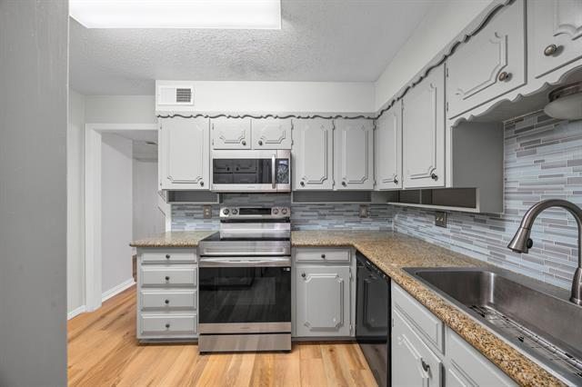 Building Photo - 2019 Fleur De Lis Ct