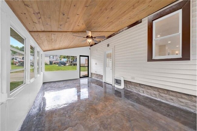 Building Photo - 2332 Cooledge Ave