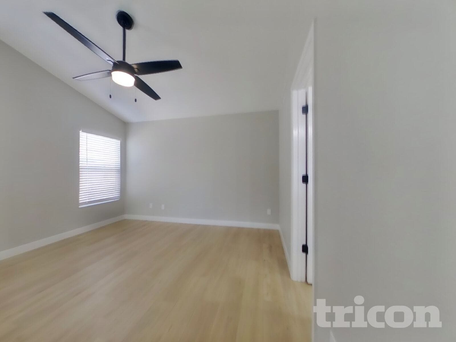 Building Photo - 1934 E Kent Ave