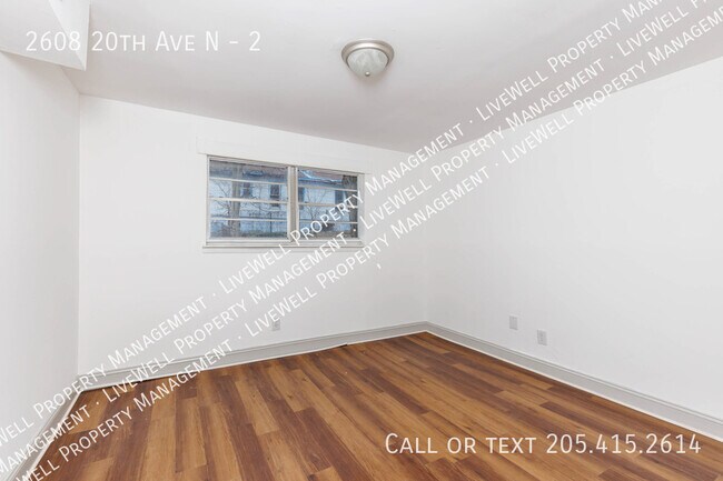 Building Photo - 2608 20th Ave N