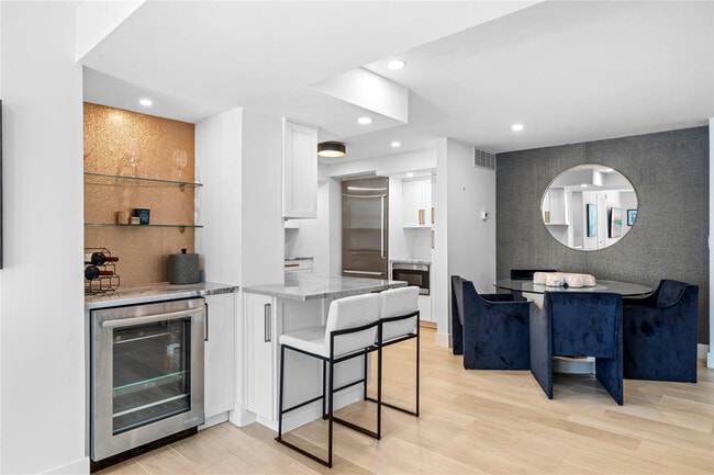 Building Photo - 1201 S Ocean Dr