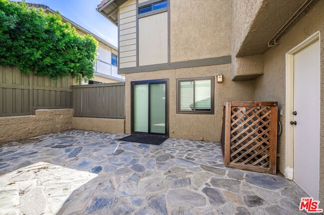 Building Photo - 29202 Heathercliff Rd