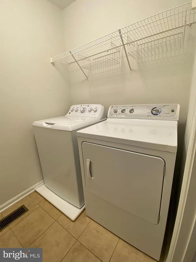 Building Photo - 12203 Salt Cedar Ln