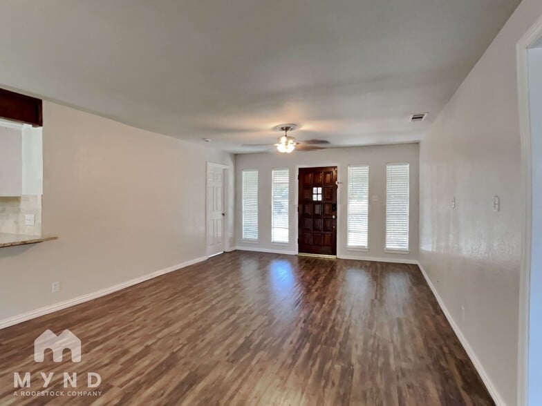 Building Photo - 612 S Rough Creek Ct