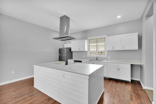 Building Photo - 1518 Howard St