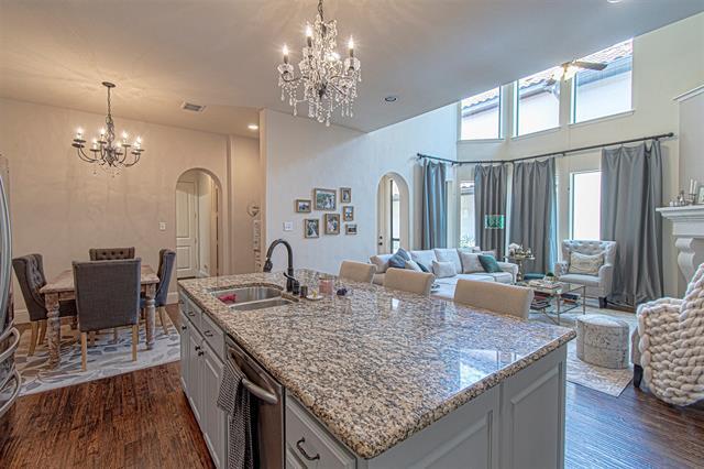 Building Photo - 7039 Comal Dr
