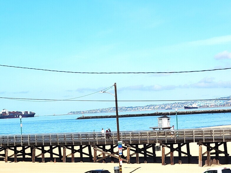 Building Photo - 1001 Seal Way