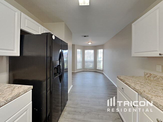 Building Photo - 2834 Coral Dr