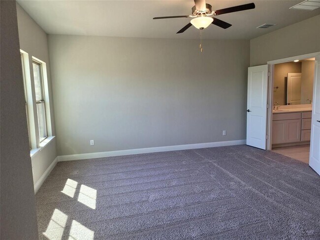 Building Photo - 124 Settlers Wy