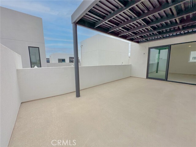 Building Photo - 178 Waypoint