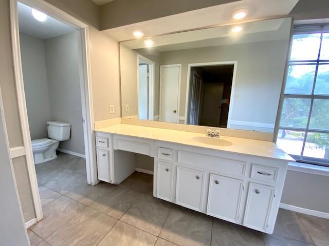 Building Photo - 6723 River Mill Dr