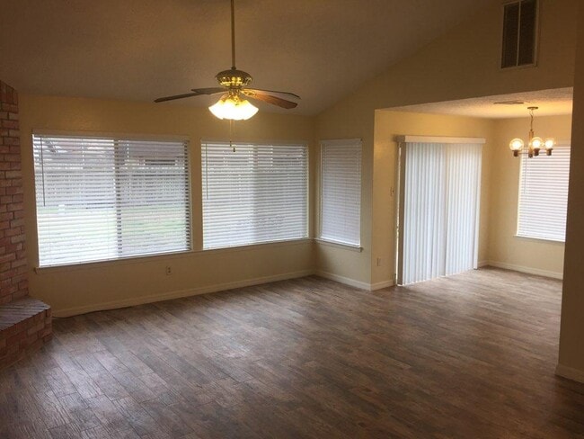 Building Photo - 2606 S Belgravia Dr