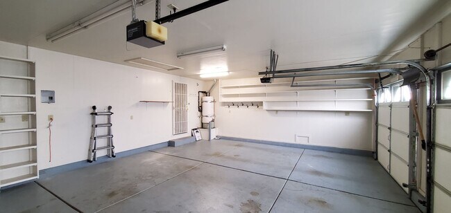 Building Photo - Southwest Reno Hidden Gem - Stunning Back ...