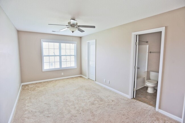 Building Photo - 315 Sam Houston Cir