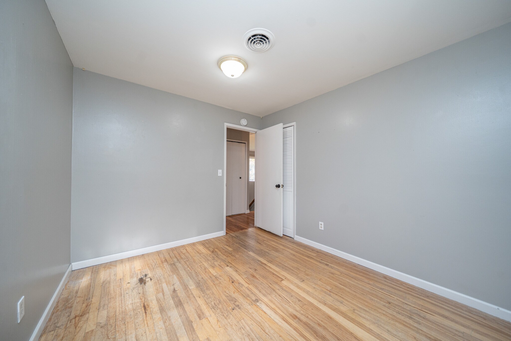 Building Photo - 3512 East Ben Burr Boulevard