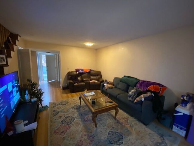 Building Photo - 1108 Tiger Blvd