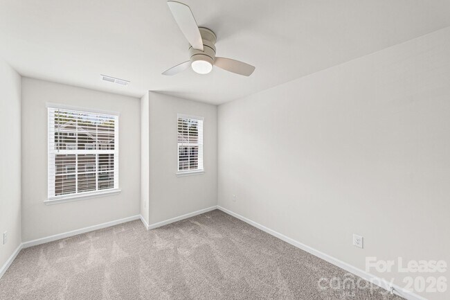 Building Photo - 1104 Bandon Dr