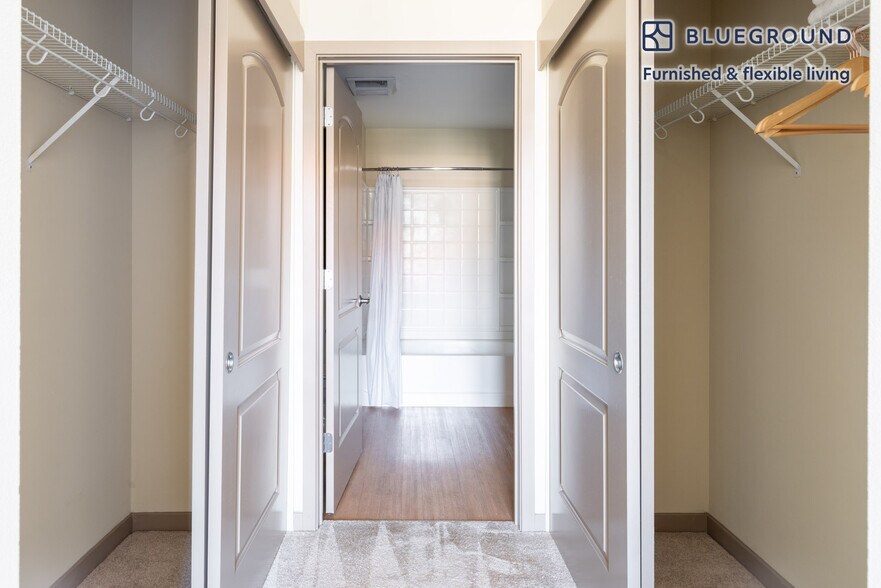 Building Photo - 7011 Sunne Ln