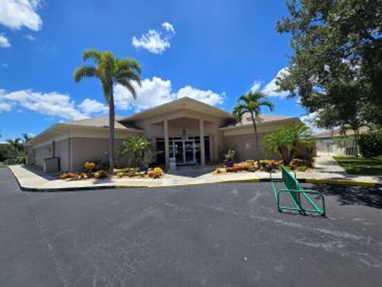 Building Photo - 10715 San Tropez Cir