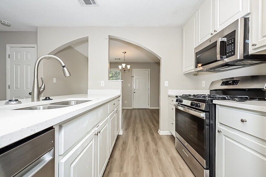 Building Photo - 147 Glynn Addy Dr
