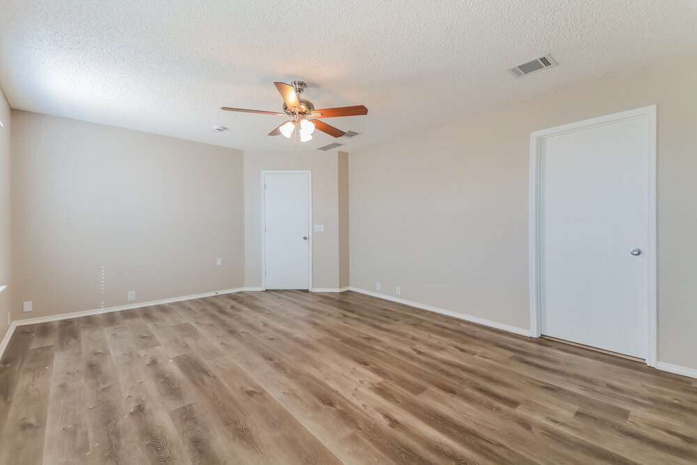 Building Photo - 4300 Sonoma Dr