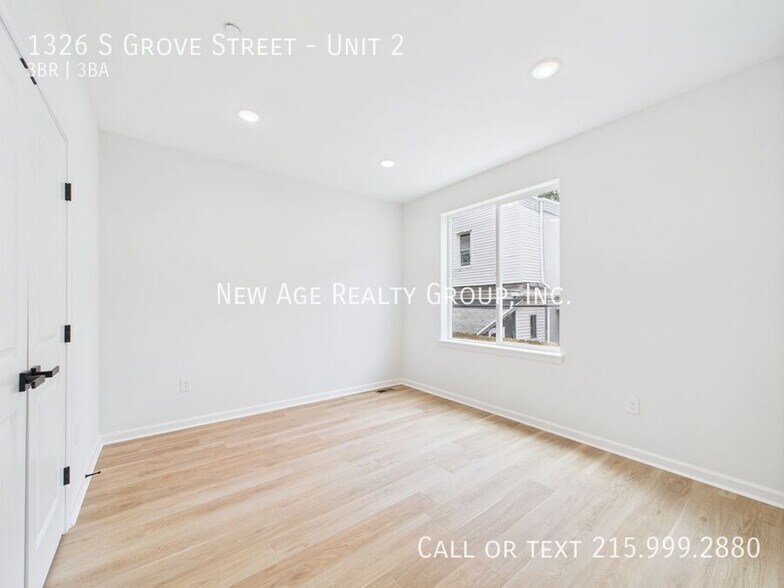 Building Photo - 1326 S Gross St