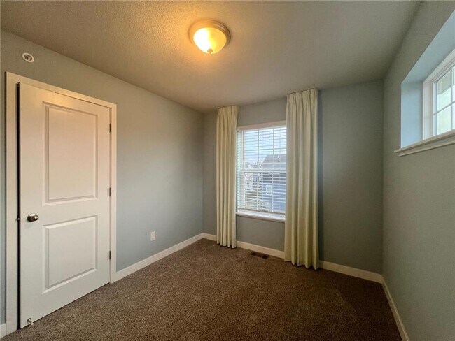 Building Photo - 3045 125th Ln NE