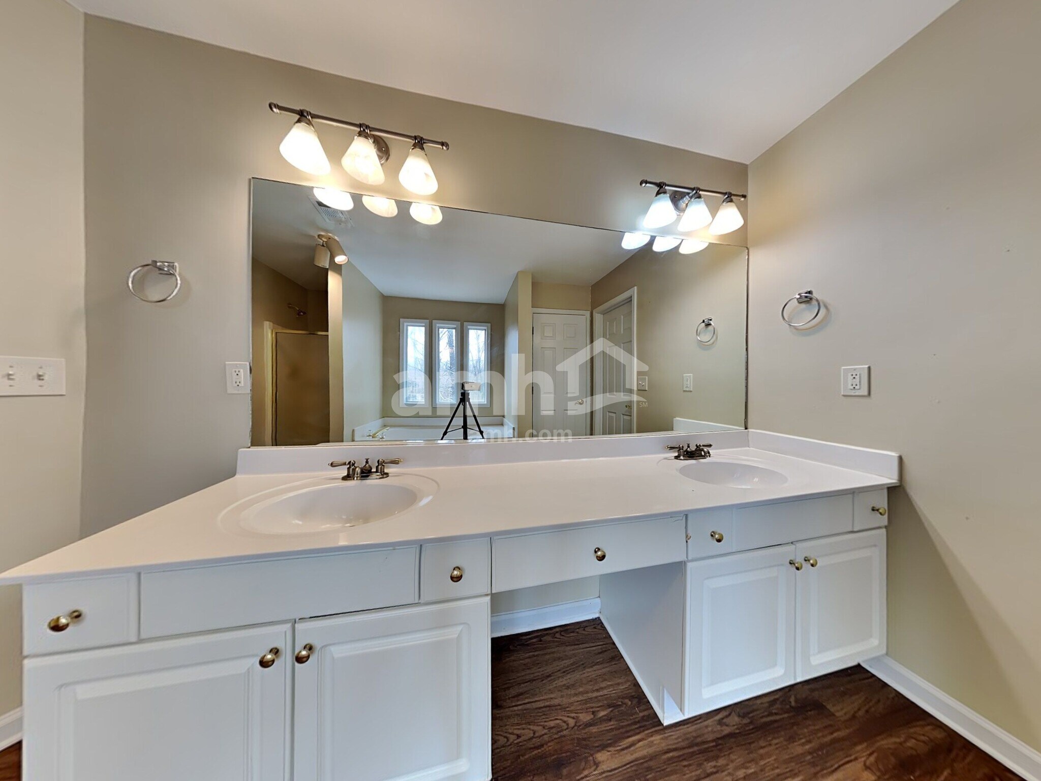 Building Photo - 2528 Howell Farms Way NW