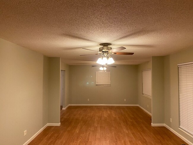 Building Photo - 4029 Stone Dr