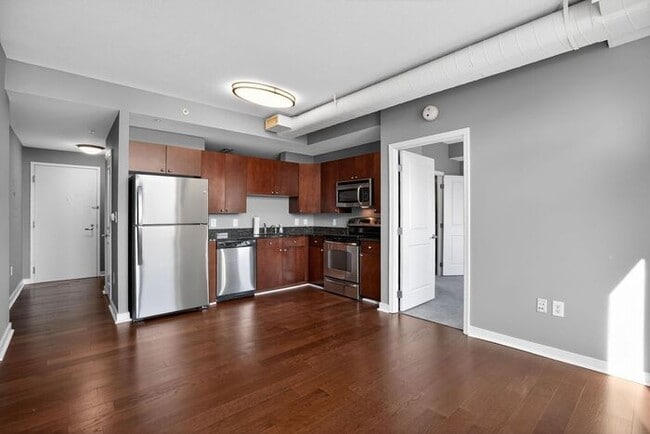 Building Photo - 155 Potomac Passage